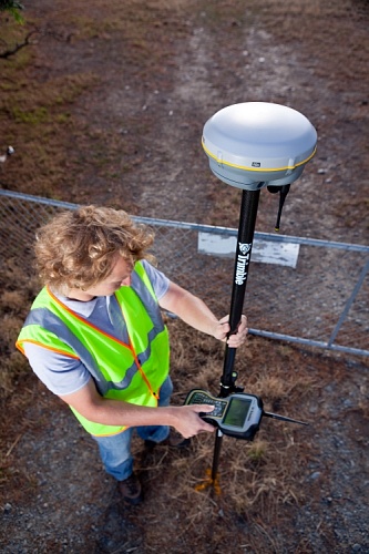 GNSS приемник Trimble R8s GSM Base and Rover